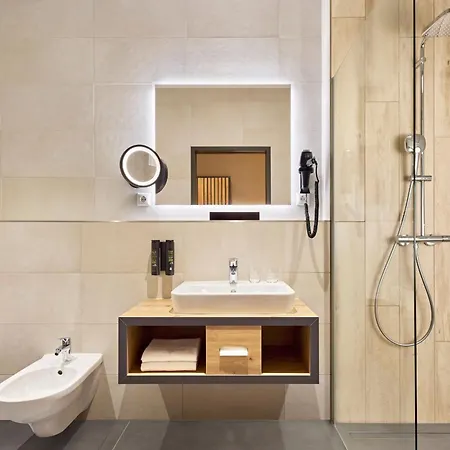 酒店 Nuerburgring Motorsport 尼尔堡