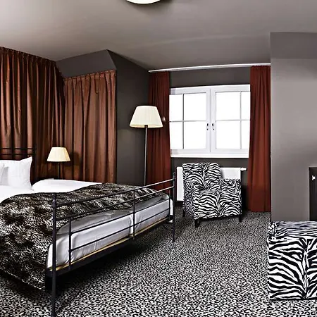 Nuerburgring Motorsport 호텔