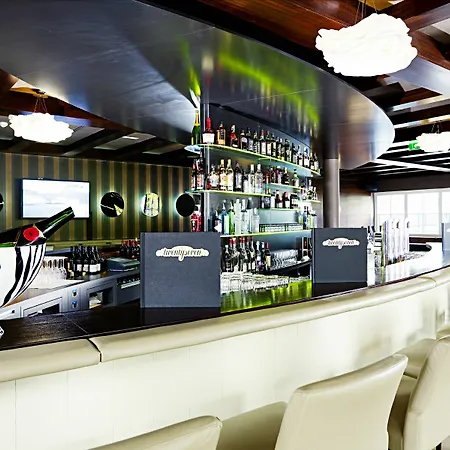 호텔 Nuerburgring Motorsport 3*